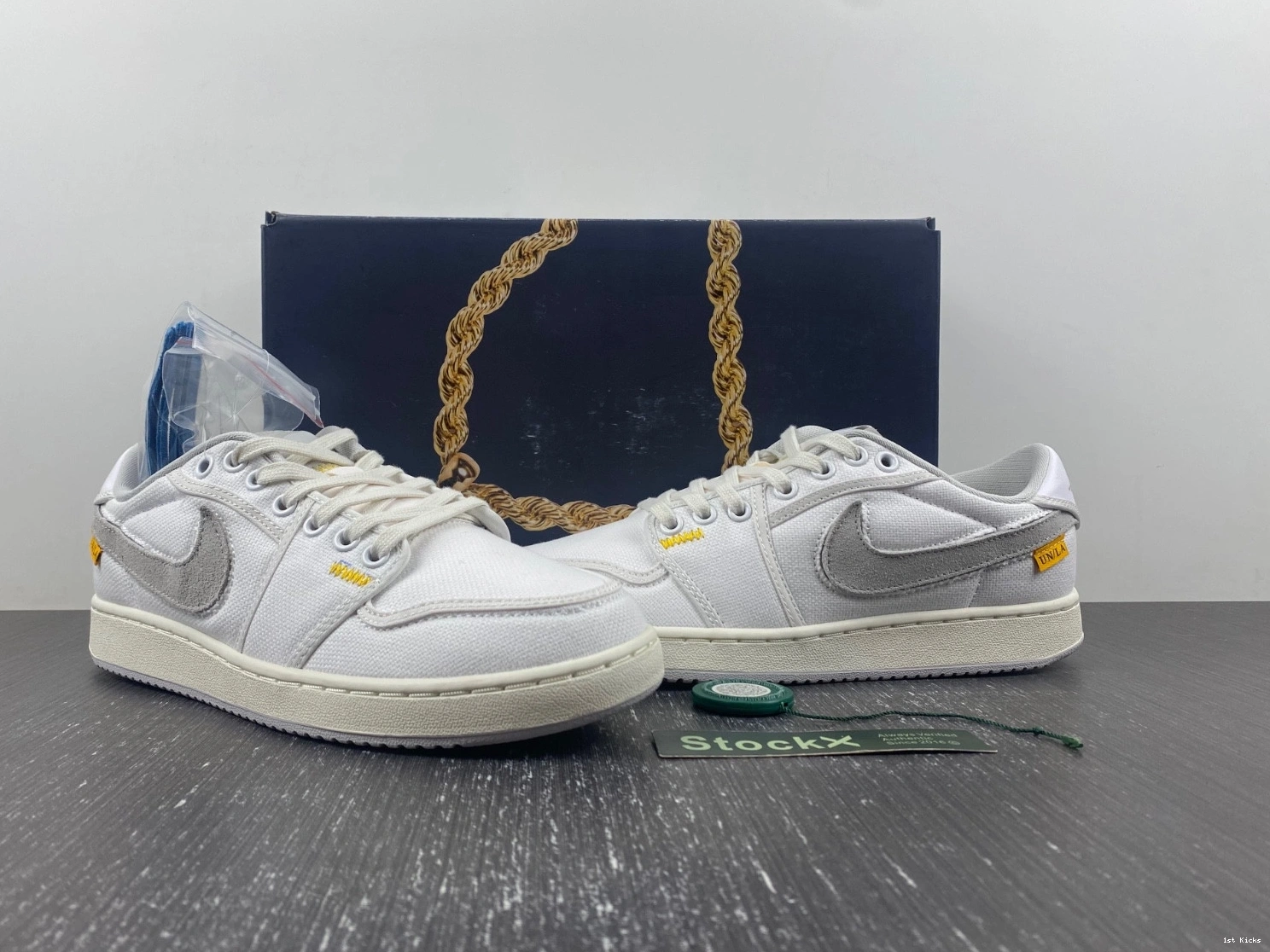 DO8912-101 Jordan Low SP AJKO  1 Retro White Canvas Union 1022